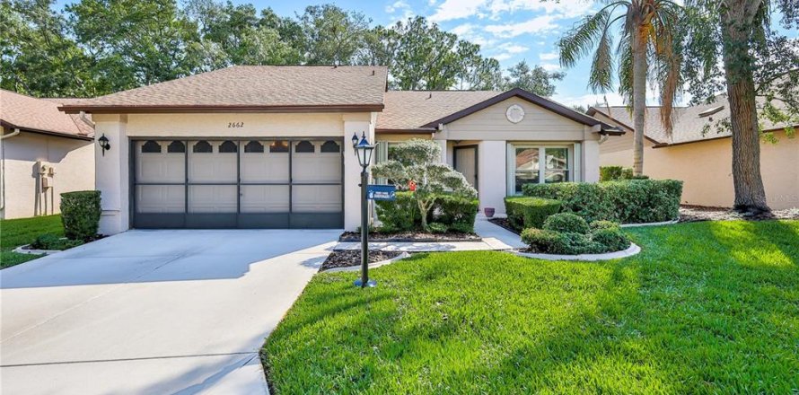 House in Spring Hill, Florida 2 bedrooms, 156.17 sq.m. № 2202820