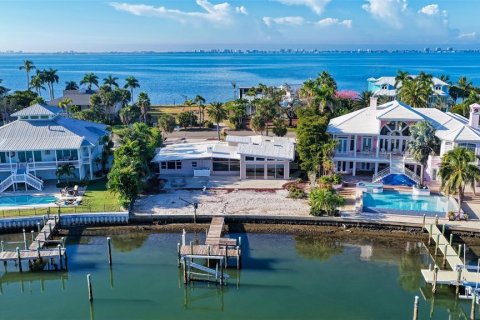 Villa ou maison à vendre à Sarasota, Floride: 3 chambres, 304.35 m2 № 2205694 - photo 9
