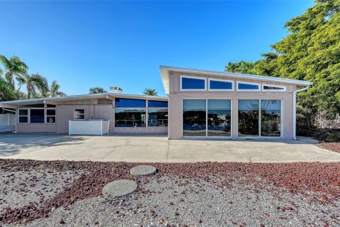 Villa ou maison à vendre à Sarasota, Floride: 3 chambres, 304.35 m2 № 2205694 - photo 6