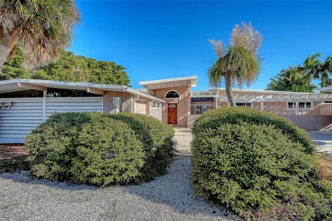 Villa ou maison à vendre à Sarasota, Floride: 3 chambres, 304.35 m2 № 2205694 - photo 2