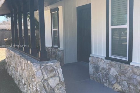 House in Ocala, Florida 3 bedrooms № 2072167 - photo 4