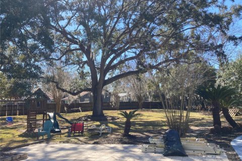 House in Ocala, Florida 3 bedrooms № 2072167 - photo 6