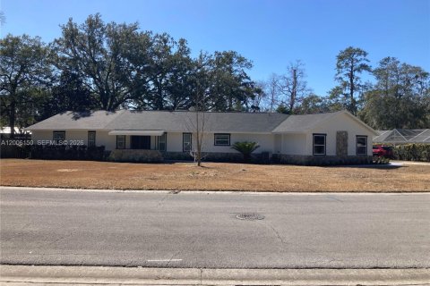 House in Ocala, Florida 3 bedrooms № 2072167 - photo 2