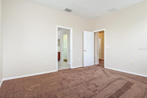 House in Kissimmee, Florida 3 bedrooms, 213.77 sq.m. № 2107991 - photo 29