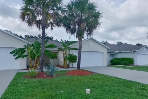 Villa ou maison à louer à Lehigh Acres, Floride: 2 chambres, 104.05 m2 № 2429371 - photo 3