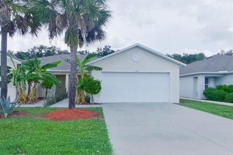 Villa ou maison à Lehigh Acres, Floride 2 chambres, 104.05 m2 № 2429371