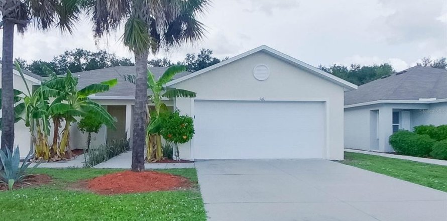 Villa ou maison à Lehigh Acres, Floride 2 chambres, 104.05 m2 № 2429371