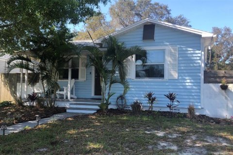 Casa en alquiler en Saint Petersburg, Florida, 3 dormitorios, 106.84 m2 № 2167643 - foto 24