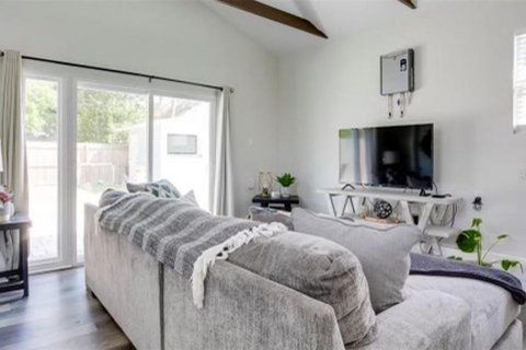 Casa en alquiler en Saint Petersburg, Florida, 3 dormitorios, 106.84 m2 № 2167643 - foto 14