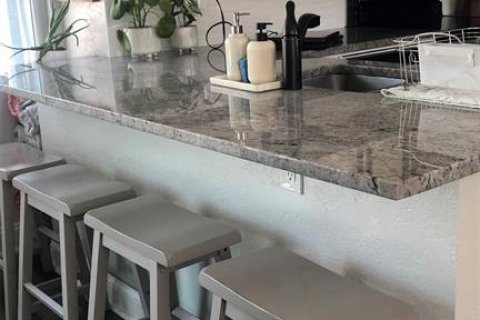 Casa en alquiler en Saint Petersburg, Florida, 3 dormitorios, 106.84 m2 № 2167643 - foto 12