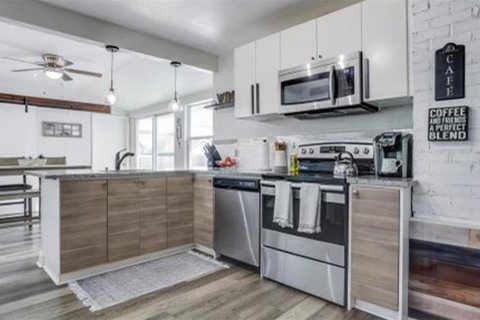 Casa en alquiler en Saint Petersburg, Florida, 3 dormitorios, 106.84 m2 № 2167643 - foto 8