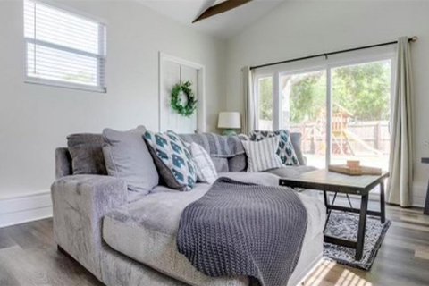 Casa en alquiler en Saint Petersburg, Florida, 3 dormitorios, 106.84 m2 № 2167643 - foto 16