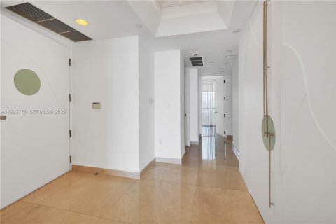 Copropriété à vendre à Sunny Isles Beach, Floride: 3 chambres, 205.69 m2 № 2076691 - photo 22