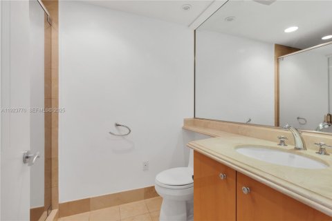 Copropriété à vendre à Sunny Isles Beach, Floride: 3 chambres, 205.69 m2 № 2076691 - photo 24