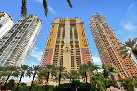 Copropriété à vendre à Sunny Isles Beach, Floride: 3 chambres, 205.69 m2 № 2076691 - photo 5