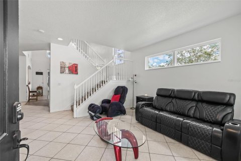 Villa ou maison à vendre à Tampa, Floride: 4 chambres, 220.27 m2 № 1916959 - photo 8
