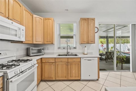Villa ou maison à vendre à Tampa, Floride: 4 chambres, 220.27 m2 № 1916959 - photo 21