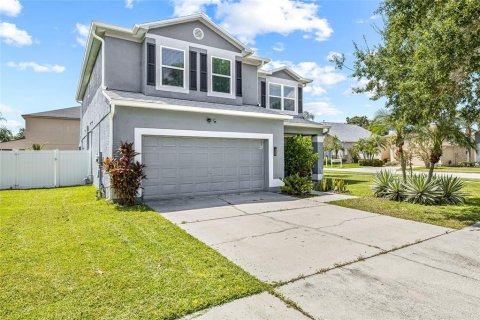 Villa ou maison à vendre à Tampa, Floride: 4 chambres, 220.27 m2 № 1916959 - photo 5