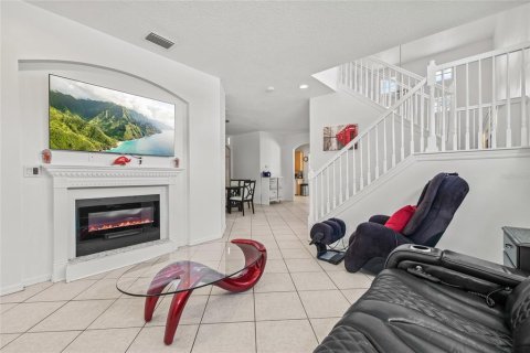 Villa ou maison à vendre à Tampa, Floride: 4 chambres, 220.27 m2 № 1916959 - photo 9