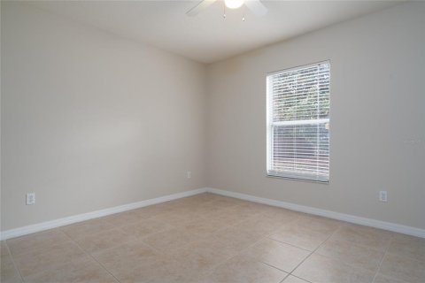 Villa ou maison à louer à Deltona, Floride: 3 chambres, 136.94 m2 № 2380775 - photo 9