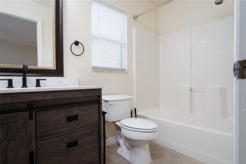 Villa ou maison à louer à Deltona, Floride: 3 chambres, 136.94 m2 № 2380775 - photo 13