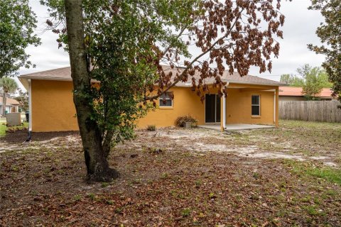 Villa ou maison à louer à Deltona, Floride: 3 chambres, 136.94 m2 № 2380775 - photo 21