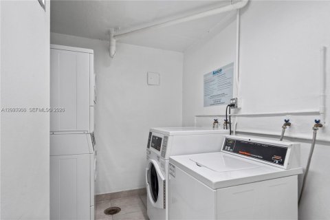 Снять в аренду кондоминиум в Майами-Бич, Флорида 2 спальни, 140.19м2, № 2145761 - фото 15