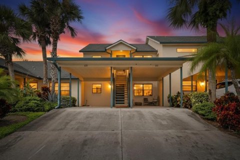 Condo in Apollo Beach, Florida, 1 bedroom  № 2226471