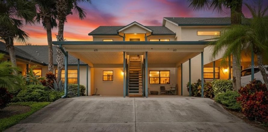 Condo in Apollo Beach, Florida, 1 bedroom  № 2226471