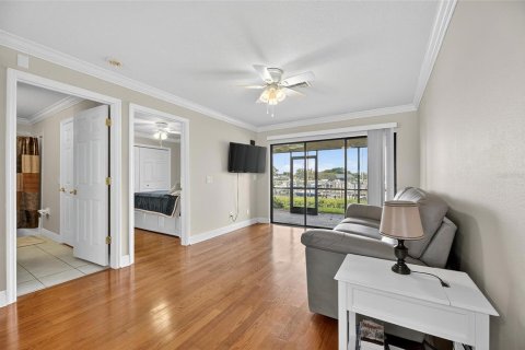 Condo in Apollo Beach, Florida, 1 bedroom  № 2226471 - photo 21