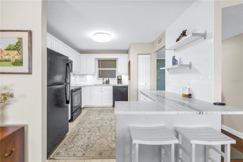 Copropriété à vendre à Saint Petersburg, Floride: 2 chambres, 126.81 m2 № 1785107 - photo 14