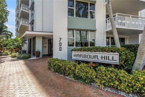 Copropriété à vendre à Saint Petersburg, Floride: 2 chambres, 126.81 m2 № 1785107 - photo 3