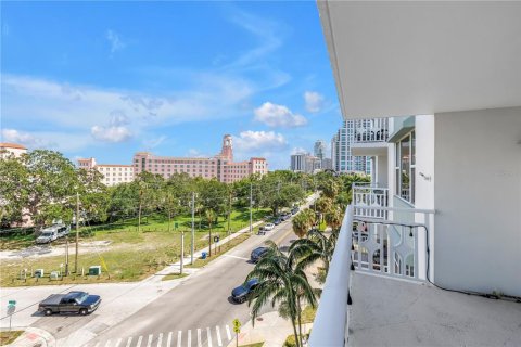 Copropriété à vendre à Saint Petersburg, Floride: 2 chambres, 126.81 m2 № 1785107 - photo 25