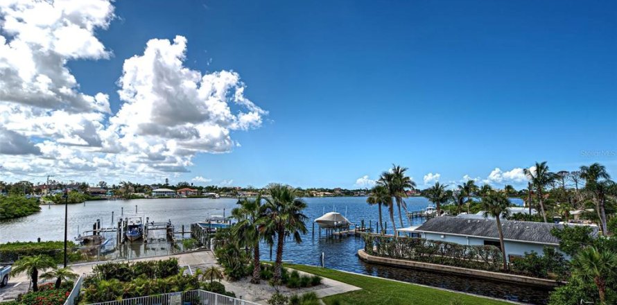 Condo in Nokomis, Florida, 3 bedrooms  № 1793162
