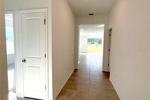 House in Hudson, Florida 4 bedrooms, 186.18 sq.m. № 1413174 - photo 7