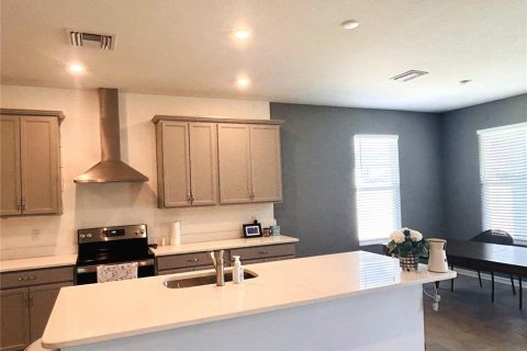 House in Hudson, Florida 4 bedrooms, 186.18 sq.m. № 1413174 - photo 15