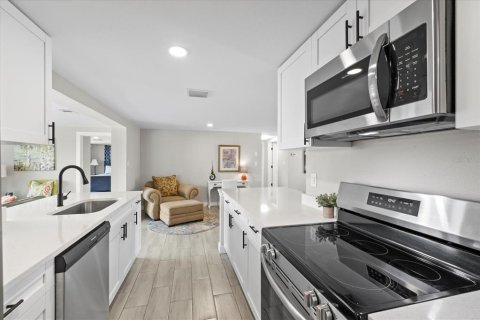 Casa en venta en New Port Richey, Florida, 3 dormitorios, 127.93 m2 № 1745244 - foto 24