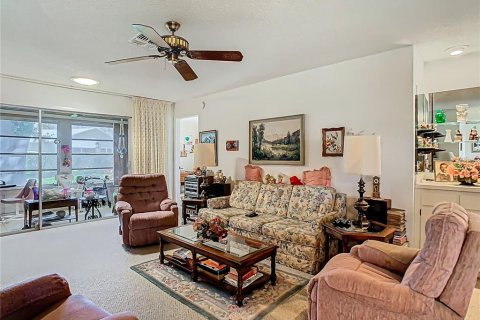 Villa ou maison à vendre à New Port Richey, Floride: 2 chambres, 109.07 m2 № 1538343 - photo 7