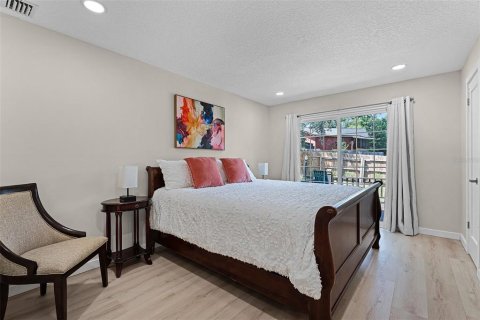 House in Longwood, Florida 4 bedrooms, 152.73 sq.m. № 1909934 - photo 21