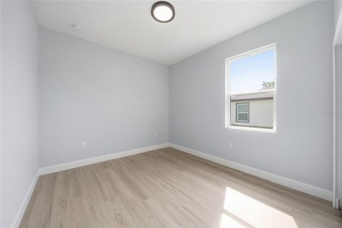 Casa en alquiler en Port Charlotte, Florida, 4 dormitorios, 151.99 m2 № 2157937 - foto 15