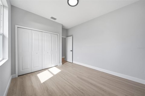 Casa en alquiler en Port Charlotte, Florida, 4 dormitorios, 151.99 m2 № 2157937 - foto 14