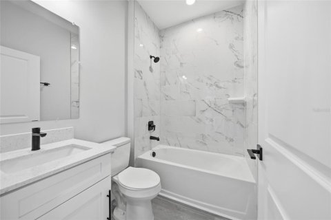 Casa en alquiler en Port Charlotte, Florida, 4 dormitorios, 151.99 m2 № 2157937 - foto 19
