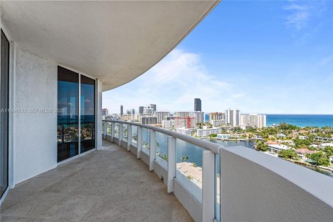 Купить кондоминиум в Авентура, Флорида 5 спален, 387.31м2, № 2051372 - фото 19