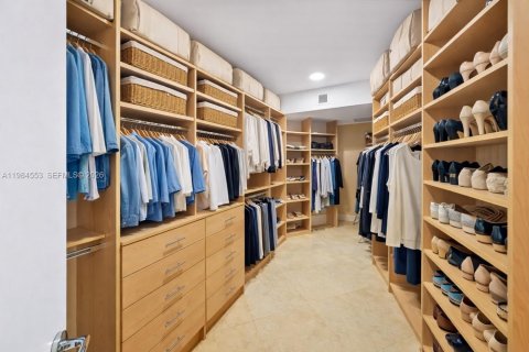 Купить кондоминиум в Авентура, Флорида 5 спален, 387.31м2, № 2051372 - фото 30