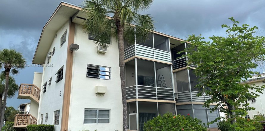 Condo à Miami, Floride, 1 chambre  № 2013703