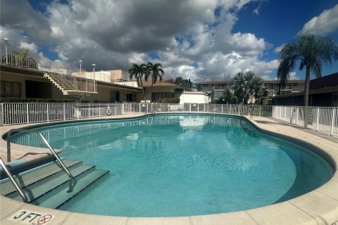 Copropriété à vendre à Miami, Floride: 1 chambre, 82.03 m2 № 2013703 - photo 18
