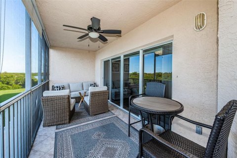 Condo in Saint Petersburg, Florida, 3 bedrooms № 2143507 - photo 14