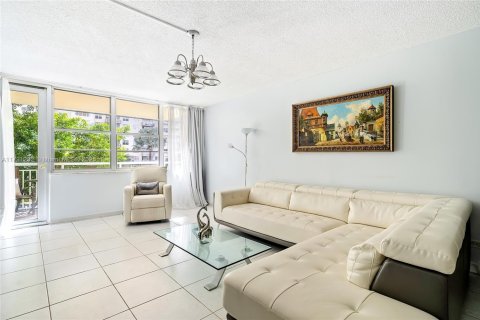 Copropriété à vendre à Sunny Isles Beach, Floride: 2 chambres № 1939591 - photo 4