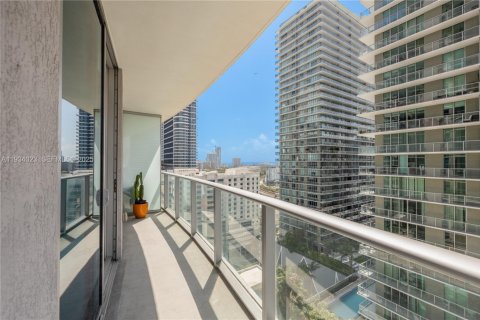 Condominio en venta en Miami, Florida, 49.24 m2 № 2035601 - foto 9