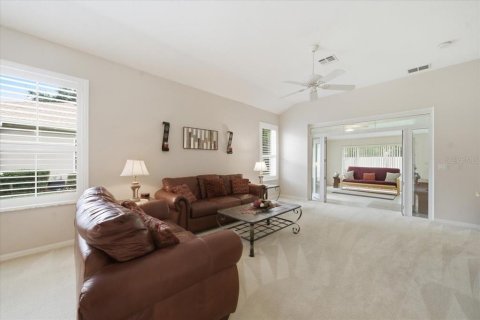 House in Spring Hill, Florida 2 bedrooms, 151.34 sq.m. № 2110925 - photo 19